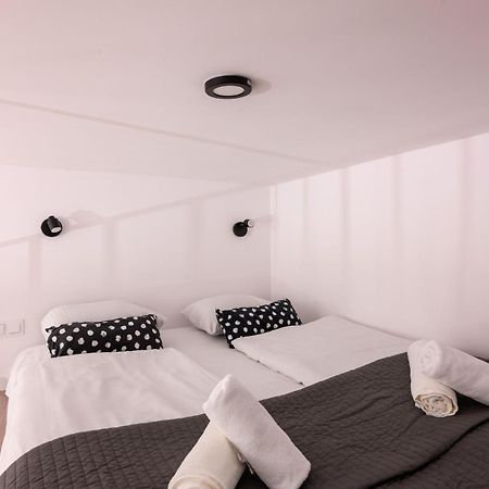 Dietla 99 Apartments - Ideal Location - In The Heart Of Krakow Bagian luar foto