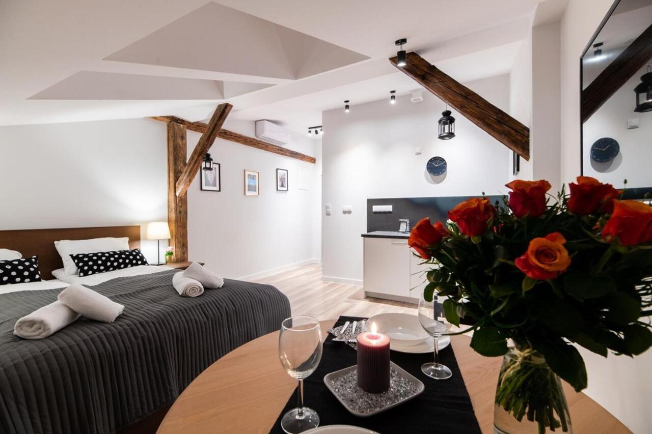 Dietla 99 Apartments - Ideal Location - In The Heart Of Krakow Bagian luar foto