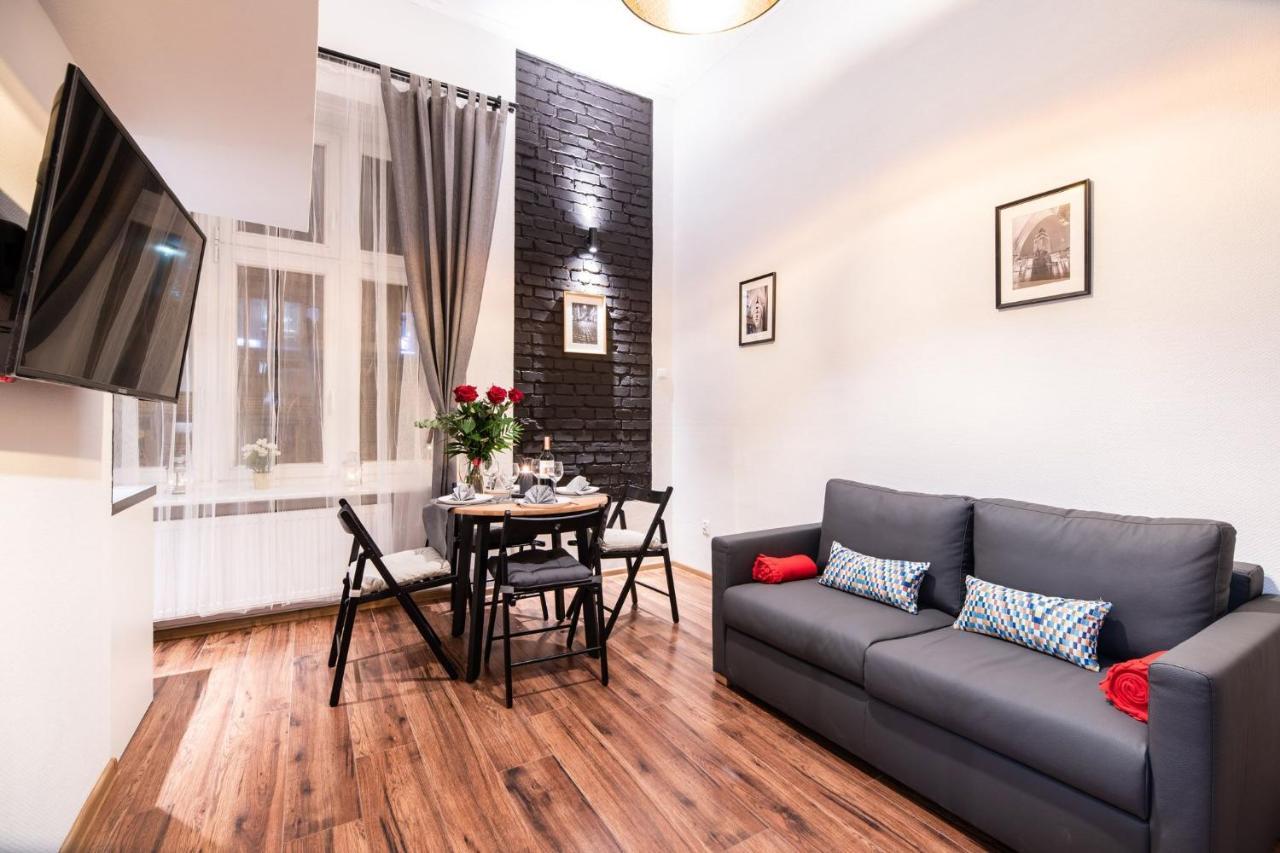 Dietla 99 Apartments - Ideal Location - In The Heart Of Krakow Bagian luar foto